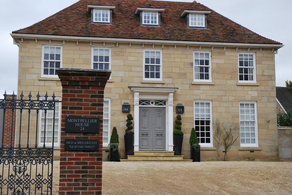 Montpellier House Bed & Breakfast Newport Pagnell Dış mekan fotoğraf